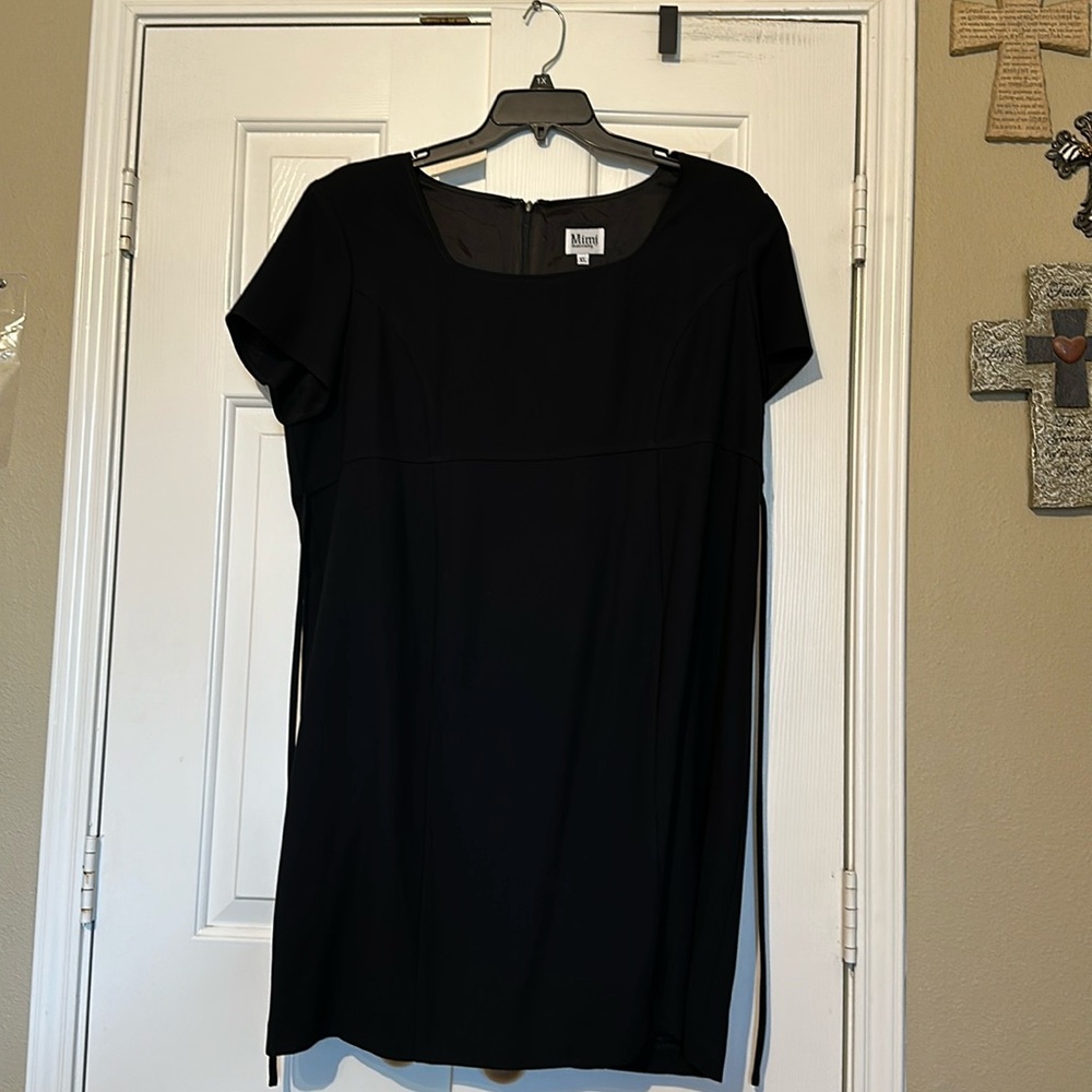 Mimi formal maternity dress XL. knees length